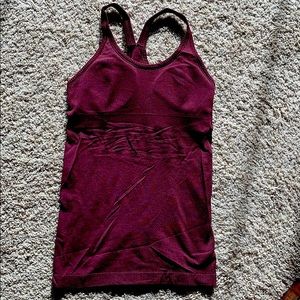 Lululemon tank